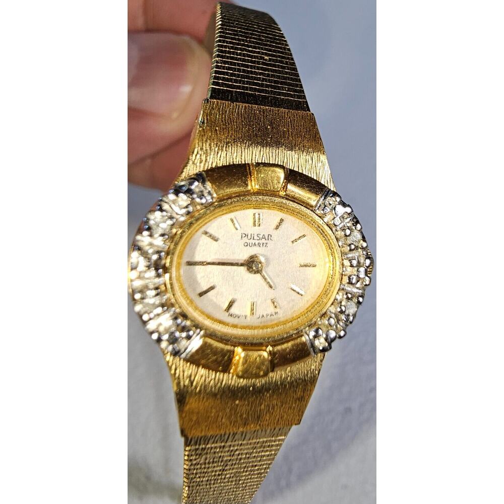 Vintage Pulsar quartz women's wristwatch